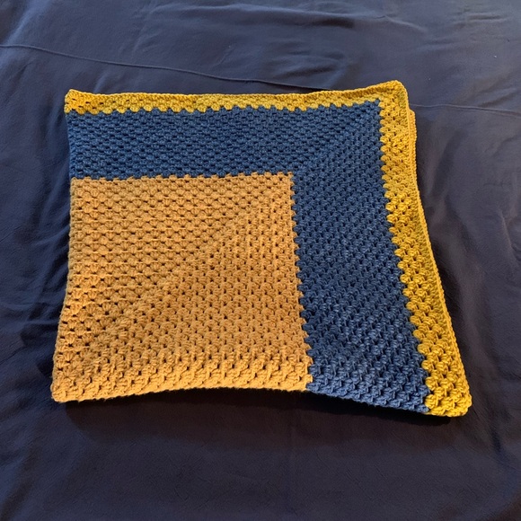 Granny Square Blanket, 52 inches x 52 inches - Picture 4 of 8